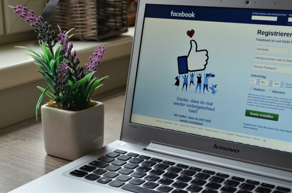 Facebook 2025
